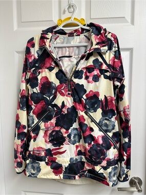 Lululemon Miss Misty pullover